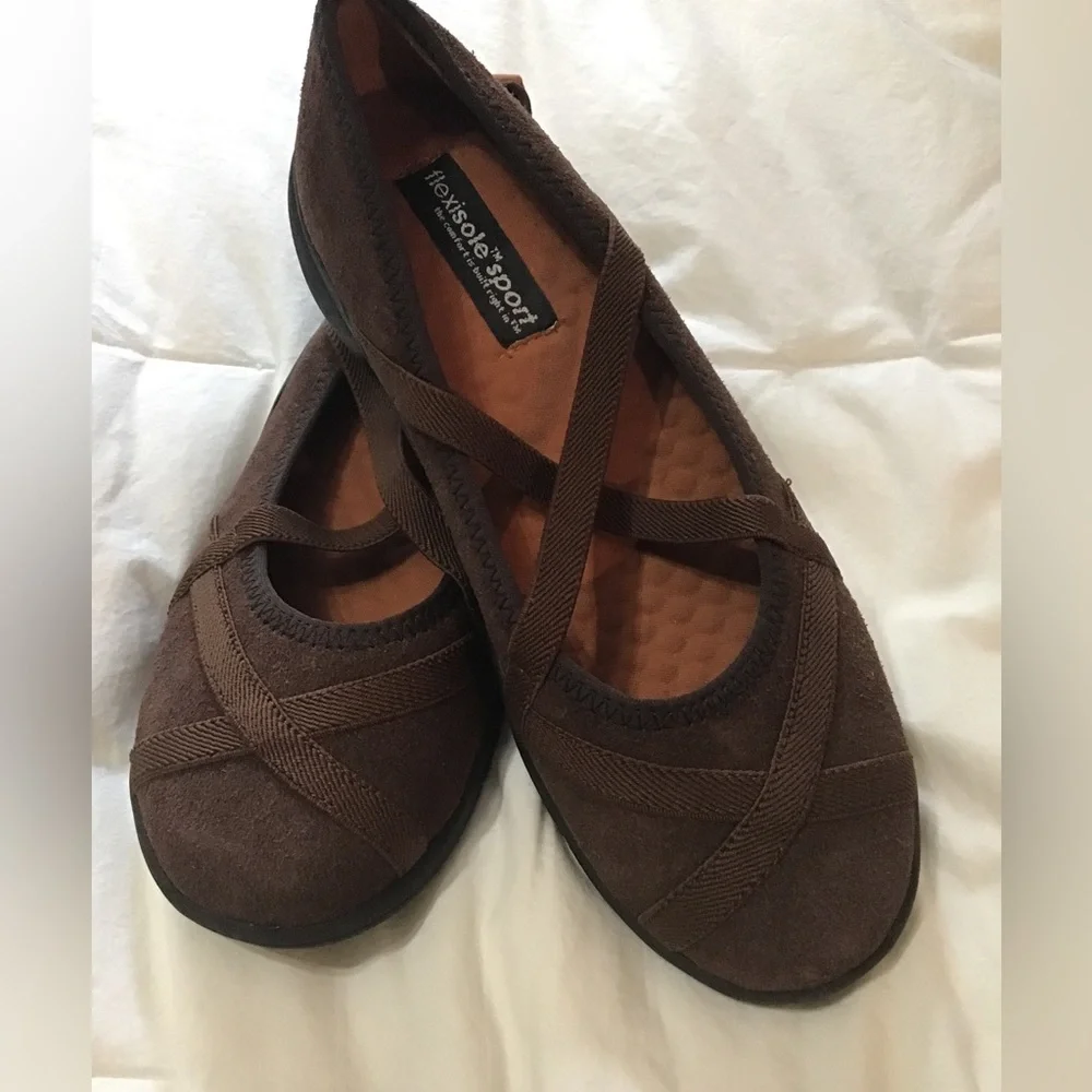 Women’s size 7 flexible sport slip on shoes cc - Picture 1 of 7
